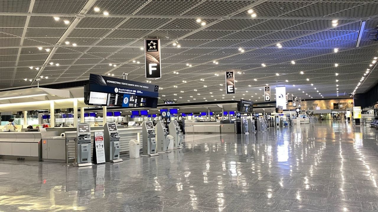 Which Terminal is SalamAir at BAH Airport?